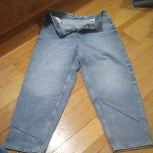 RAEY MATCHES, Women's Jeans, Simple Denim Light Design Smoke Free Home.